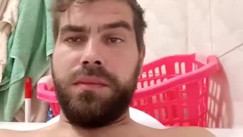 Snapshot of andrey21q chatting on October 29, 2025, 3:58 pm andrey21q online show from October 29, 2025, 3:58 pm