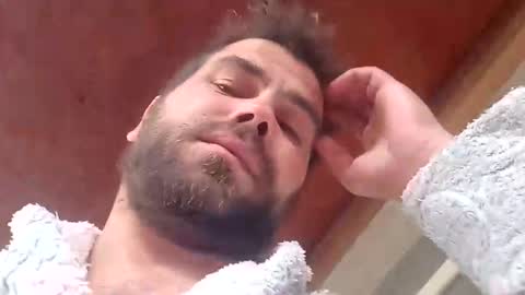 Snapshot of andrey21q chatting on October 30, 2025, 1:23 pm andrey21q online show from October 30, 2025, 1:23 pm