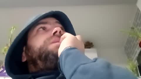 Snapshot of andrey21q chatting on January 12, 2026, 5:34 am andrey21q online show from January 12, 2026, 5:34 am