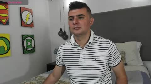 Snapshot of andrhes_muller chatting on April 26, 2026, 3:42 pm andrhes muller online show from April 26, 2026, 3:42 pm