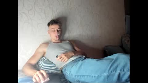 andrian_sweety online show from September 17, 2025, 9:38 pm