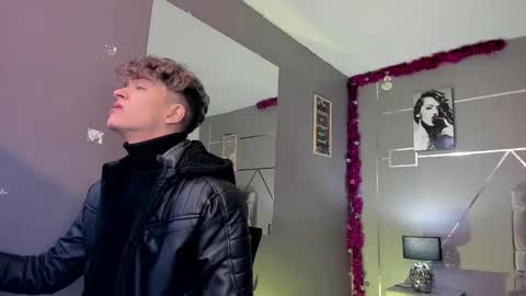      online show from December 5, 2024, 12:44 pm