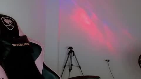 Snapshot of andromeda2711 chatting on June 24, 2026, 7:46 pm Andromeda online show from June 24, 2026, 7:46 pm