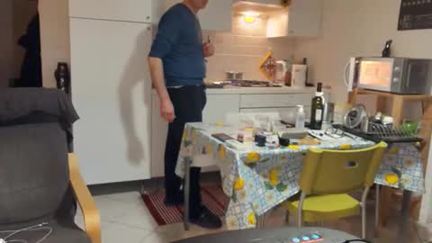 Snapshot of androx77 chatting on February 24, 2026, 6:50 pm androx77 online show from February 24, 2026, 6:50 pm