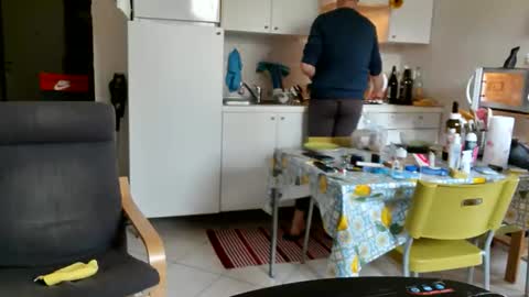 Snapshot of androx77 chatting on February 27, 2026, 11:43 am androx77 online show from February 27, 2026, 11:43 am