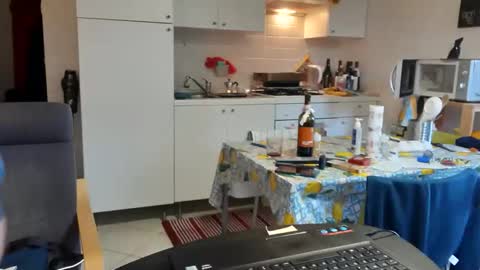 androx77 online show from April 6, 2026, 5:25 pm