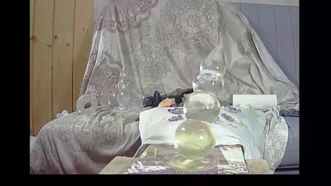 Andstretching online show from December 22, 2024, 3:11 am