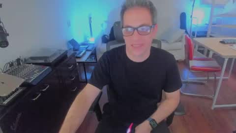 Andrew online show from September 10, 2025, 6:41 pm