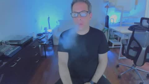 Andrew online show from November 3, 2025, 11:33 am