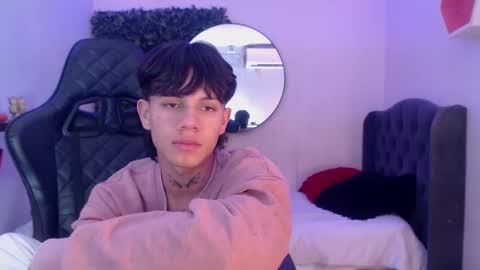 andy_dan1 online show from February 25, 2025, 8:30 pm