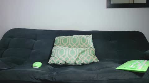  IG andyiink online show from February 6, 2025, 7:40 pm