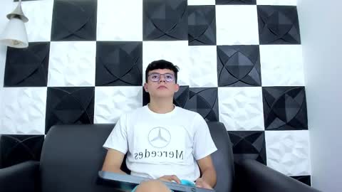 andyfame11 online show from December 22, 2025, 6:49 pm