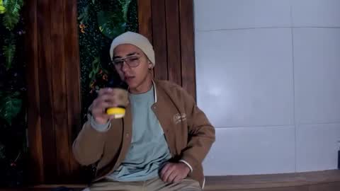 Andy Joy  online show from November 29, 2025, 11:24 am