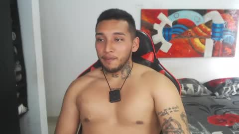 Snapshot of andymanfit chatting on April 28, 2026, 2:55 pm Andrs online show from April 28, 2026, 2:55 pm