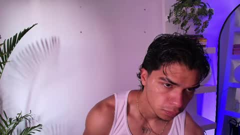 Snapshot of andypalmerr chatting on April 22, 2026, 11:23 am andypalmerr online show from April 22, 2026, 11:23 am