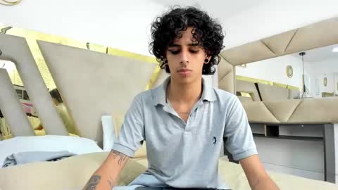 andyxibrat online show from November 20, 2025, 7:57 pm