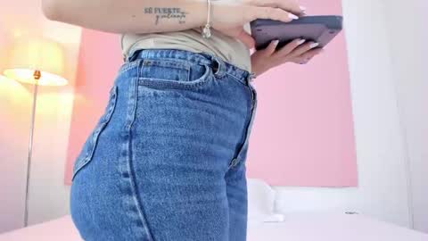 Andy  online show from October 20, 2025, 11:43 am