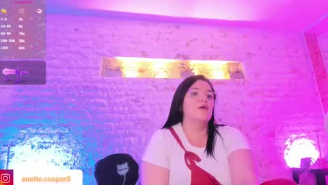 anette_cooper online show from February 19, 2025, 10:01 am