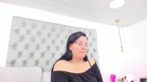 anette_cooper online show from February 4, 2026, 3:45 am