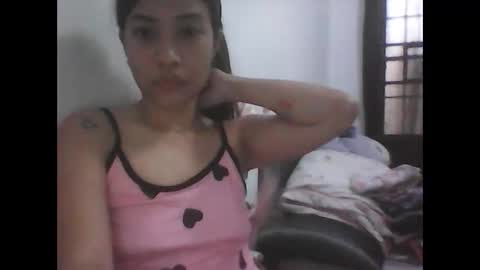 Snapshot of ange011 chatting on April 9, 2026, 5:40 am ange011 online show from April 9, 2026, 5:40 am