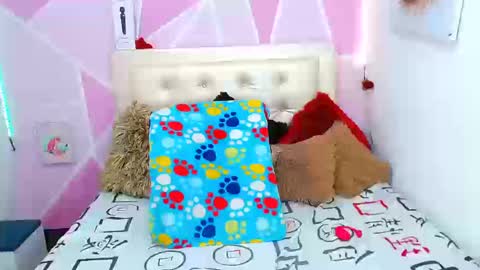 ange_drty online show from October 15, 2025, 7:08 am