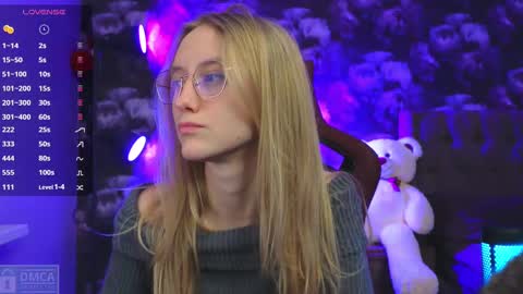 angeellina online show from February 21, 2025, 8:16 pm