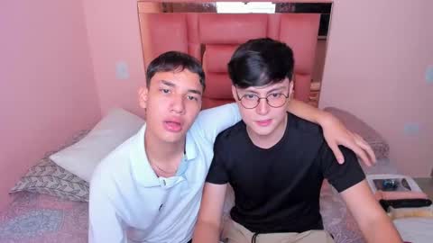 Angel and Jeff online show from November 25, 2025, 2:39 pm