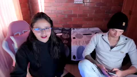 Angel y Yessi online show from January 15, 2025, 10:24 pm