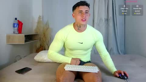 Snapshot of angel_boy01 chatting on April 30, 2026, 2:07 am angel_boy01 online show from April 30, 2026, 2:07 am