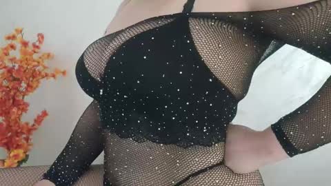 Snapshot of angel_coconut chatting on October 14, 2025, 9:43 am Angel coco online show from October 14, 2025, 9:43 am