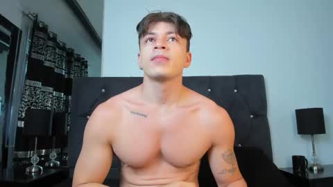 Angel Cuervo online show from April 22, 2026, 12:50 pm