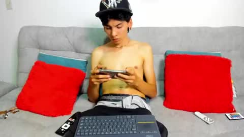 Snapshot of angel_dustt1 chatting on June 26, 2026, 9:30 pm angel_dustt1 online show from June 26, 2026, 9:30 pm