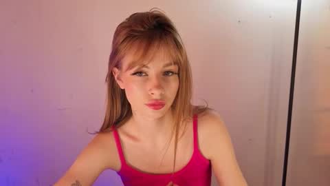 Snapshot of angel_elis_ chatting on October 17, 2025, 11:02 am Kate online show from October 17, 2025, 11:02 am