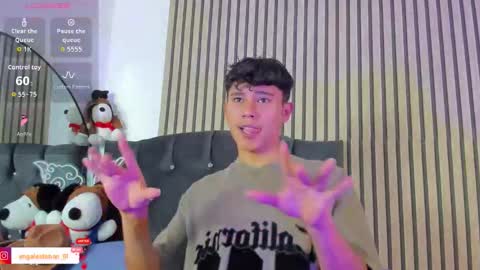 ngel Esteban  online show from March 2, 2026, 7:10 pm