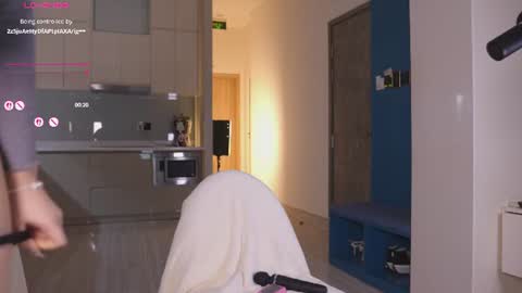 angel_exist online show from June 10, 2026, 3:39 am