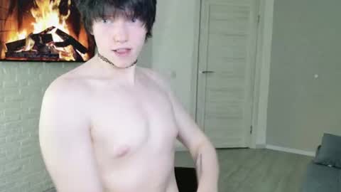 Snapshot of angel_fear chatting on August 3, 2026, 5:27 pm Ray online show from August 3, 2026, 5:27 pm
