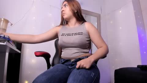 Snapshot of angel_hardy_dl chatting on June 21, 2026, 12:19 pm angel hardy online show from June 21, 2026, 12:19 pm