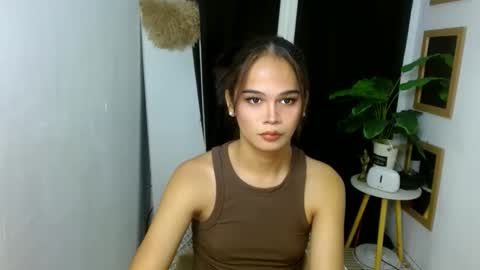 angela online show from October 11, 2025, 2:55 am