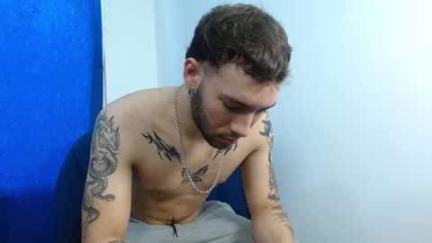 angel_kyrozz online show from October 5, 2025, 7:12 pm