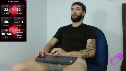 angel_kyrozz online show from November 23, 2025, 7:13 pm