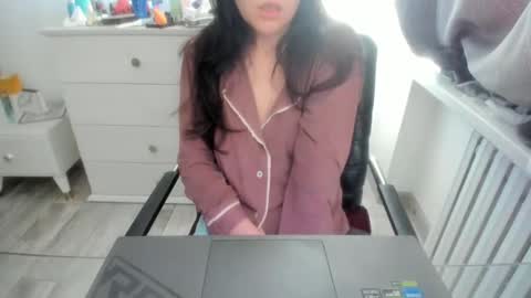 angel_lee__ online show from January 4, 2025, 4:12 am