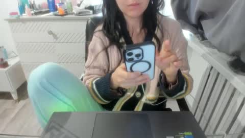 angel_lee__ online show from January 5, 2025, 3:43 am