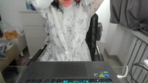 angel_lee__ online show from January 25, 2025, 4:13 am