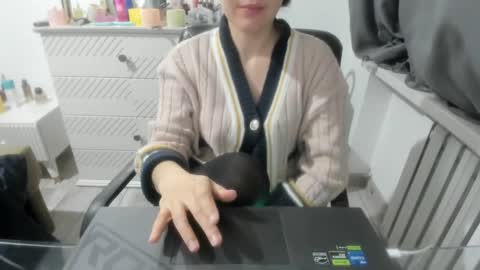 angel_lee__ online show from March 8, 2025, 2:30 pm