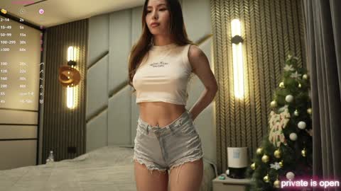 Luisa online show from December 13, 2024, 2:38 pm