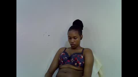 angel_mia5 online show from December 18, 2025, 12:38 am