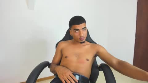 Snapshot of angel_nicolas chatting on May 22, 2026, 8:47 pm ANGEL online show from May 22, 2026, 8:47 pm