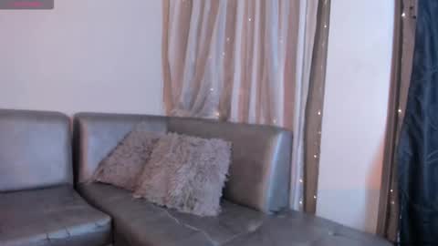 Angel online show from November 9, 2025, 4:55 am