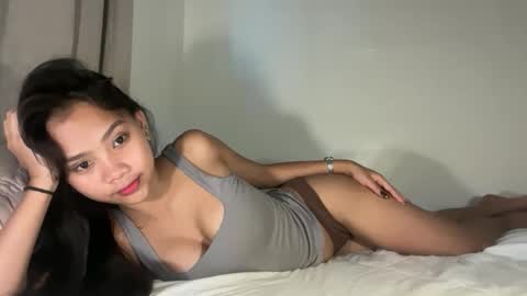 Snapshot of angel_petite07 chatting on March 19, 2026, 7:56 am angel_petite07 online show from March 19, 2026, 7:56 am