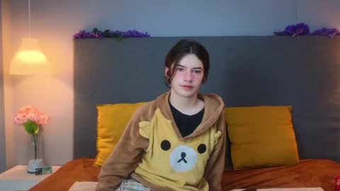 Angel online show from January 12, 2025, 3:49 am